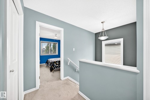 3512 11 Street Nw, Edmonton, AB - Indoor Photo Showing Other Room