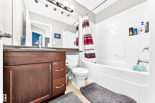 3512 11 Street Nw, Edmonton, AB - Indoor Photo Showing Bathroom