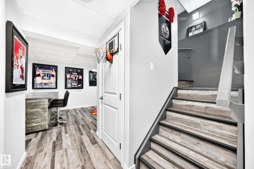 3512 11 Street Nw, Edmonton, AB - Indoor Photo Showing Other Room