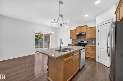 8226 180A Avenue Nw, Edmonton, AB - Indoor Photo Showing Kitchen With Double Sink