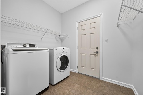 8226 180A Avenue Nw, Edmonton, AB - Indoor Photo Showing Laundry Room