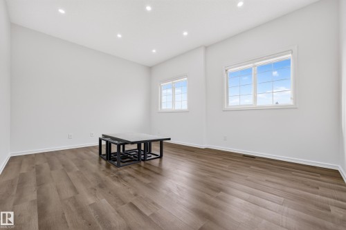 8226 180A Avenue Nw, Edmonton, AB - Indoor Photo Showing Other Room