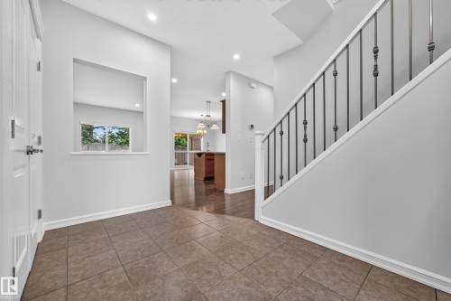 8226 180A Avenue Nw, Edmonton, AB - Indoor Photo Showing Other Room