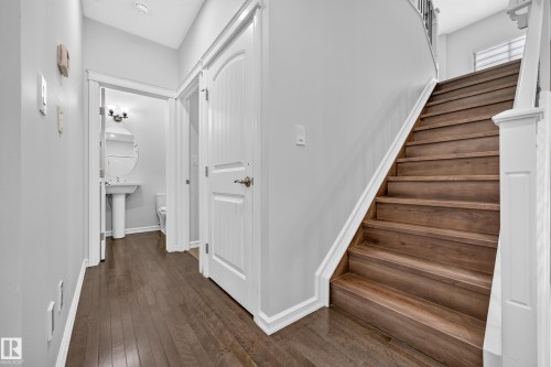 8226 180A Avenue Nw, Edmonton, AB - Indoor Photo Showing Other Room