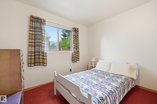 11310 110 Avenue Nw, Edmonton, AB - Indoor Photo Showing Bedroom