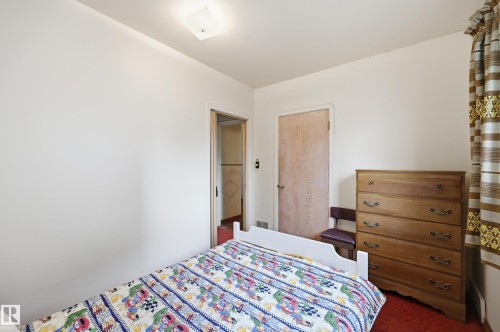 11310 110 Avenue Nw, Edmonton, AB - Indoor Photo Showing Bedroom