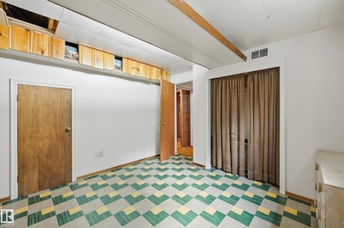 11310 110 Avenue Nw, Edmonton, AB - Indoor