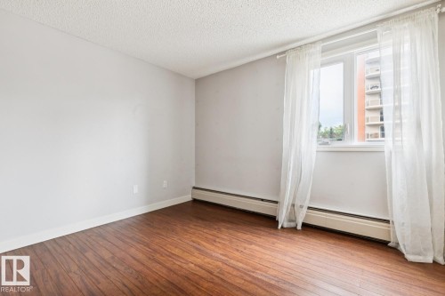 #408 9715 110 St Nw, Edmonton, AB - Indoor Photo Showing Other Room