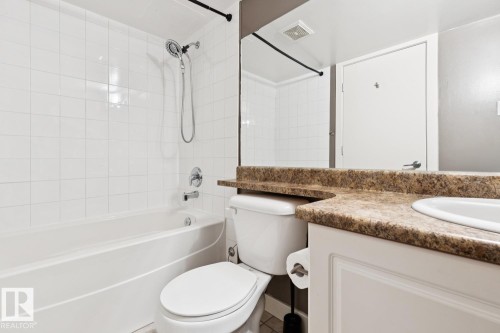 #408 9715 110 St Nw, Edmonton, AB - Indoor Photo Showing Bathroom