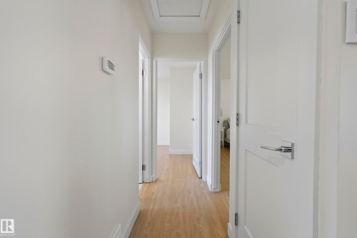 8715 64 Avenue Nw, Edmonton, AB - Indoor Photo Showing Other Room