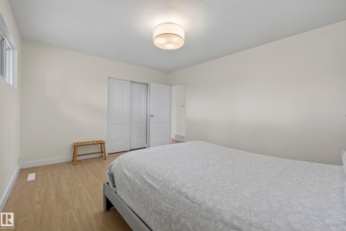 8715 64 Avenue Nw, Edmonton, AB - Indoor Photo Showing Bedroom