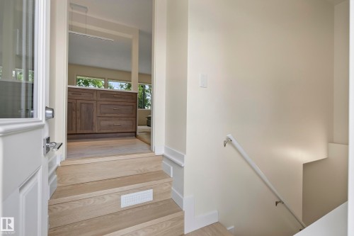8715 64 Avenue Nw, Edmonton, AB - Indoor Photo Showing Other Room