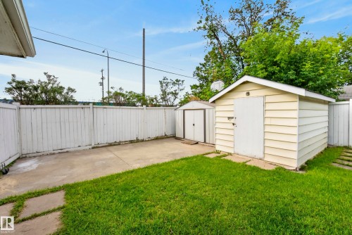 8715 64 Avenue Nw, Edmonton, AB - Outdoor