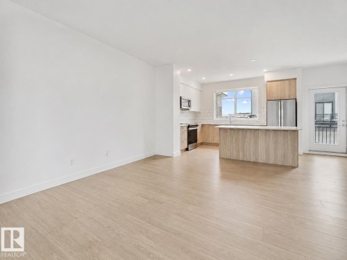 #528 857 Belmont Dr Sw, Calgary, AB - Indoor Photo Showing Kitchen