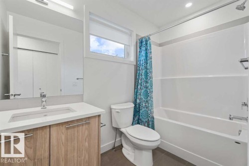 #528 857 Belmont Dr Sw, Calgary, AB - Indoor Photo Showing Bathroom