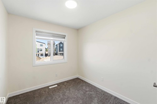4582 Warbler Loop Nw, Edmonton, AB - Indoor Photo Showing Other Room