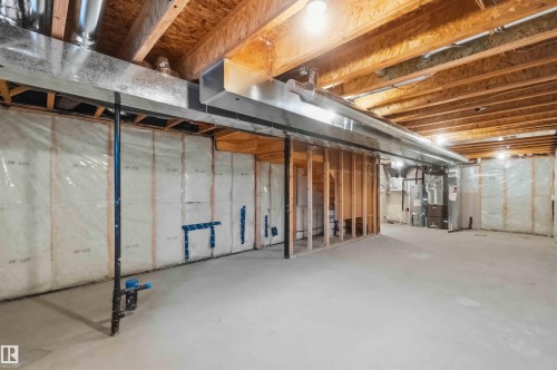 4582 Warbler Loop Nw, Edmonton, AB - Indoor Photo Showing Basement