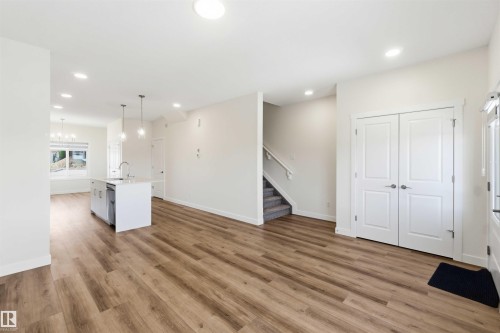 4582 Warbler Loop Nw, Edmonton, AB - Indoor