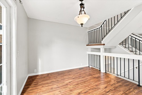 17911 77 Avenue Nw, Edmonton, AB - Indoor Photo Showing Other Room