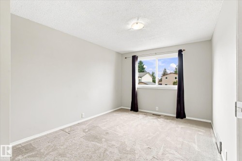 17911 77 Avenue Nw, Edmonton, AB - Indoor Photo Showing Other Room