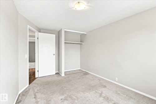 17911 77 Avenue Nw, Edmonton, AB - Indoor Photo Showing Other Room