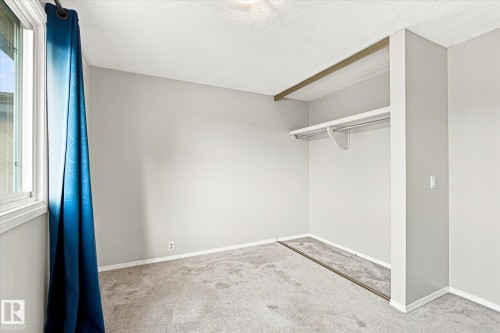 17911 77 Avenue Nw, Edmonton, AB - Indoor