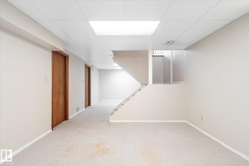 17911 77 Avenue Nw, Edmonton, AB - Indoor Photo Showing Other Room
