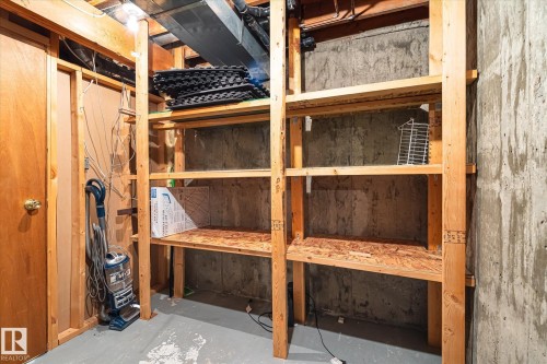 17911 77 Avenue Nw, Edmonton, AB - Indoor