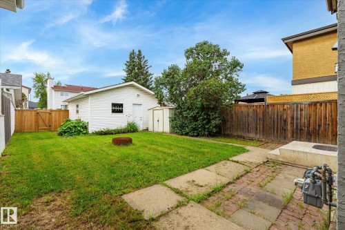17911 77 Avenue Nw, Edmonton, AB - Outdoor