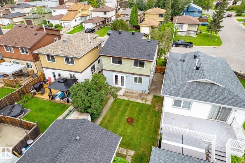 17911 77 Avenue Nw, Edmonton, AB - Outdoor