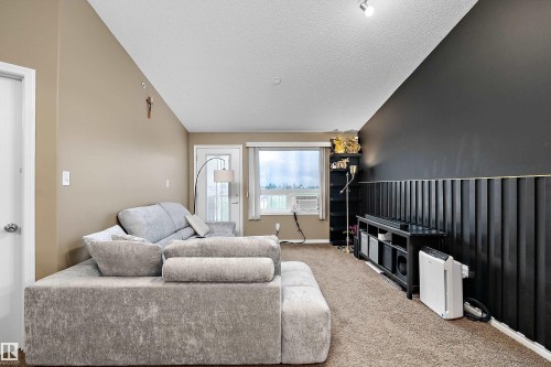 #440 1520 Hammond Gate Nw, Edmonton, AB - Indoor Photo Showing Other Room