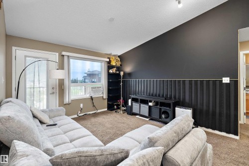 #440 1520 Hammond Gate Nw, Edmonton, AB - Indoor