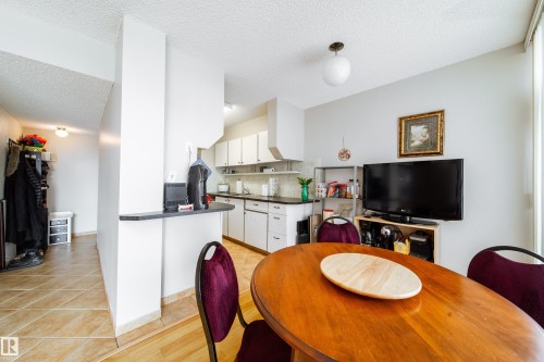 #56 8745 165 Street Nw, Edmonton, AB - Indoor Photo Showing Dining Room