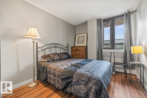 #305 10175 109 St Nw, Edmonton, AB - Indoor Photo Showing Bedroom