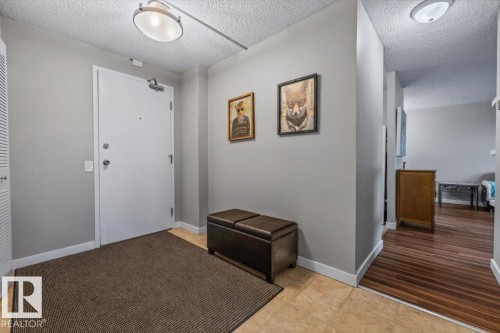 #305 10175 109 St Nw, Edmonton, AB - Indoor Photo Showing Other Room