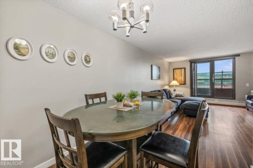 #305 10175 109 St Nw, Edmonton, AB - Indoor Photo Showing Dining Room