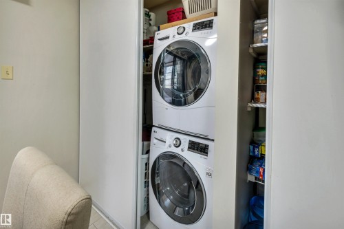 10636 153 Avenue Nw, Edmonton, AB - Indoor Photo Showing Laundry Room