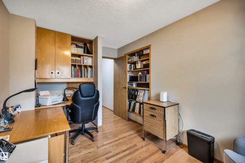 10636 153 Avenue Nw, Edmonton, AB - Indoor Photo Showing Office