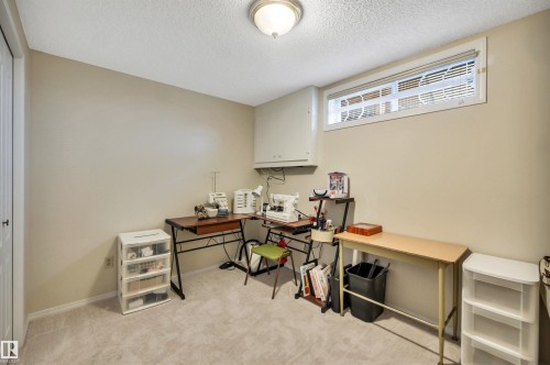 10636 153 Avenue Nw, Edmonton, AB - Indoor