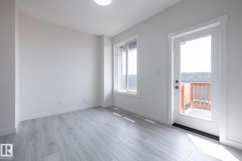 #25 7020 Keswick Cm Sw, Edmonton, AB - Indoor Photo Showing Other Room
