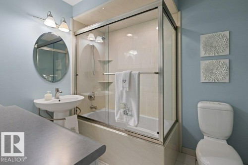2 Greenwood Place, St. Albert, AB - Indoor Photo Showing Bathroom