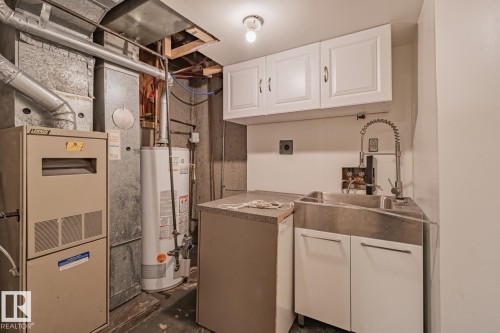 221 Harrison Dr Nw, Edmonton, AB - Indoor Photo Showing Laundry Room