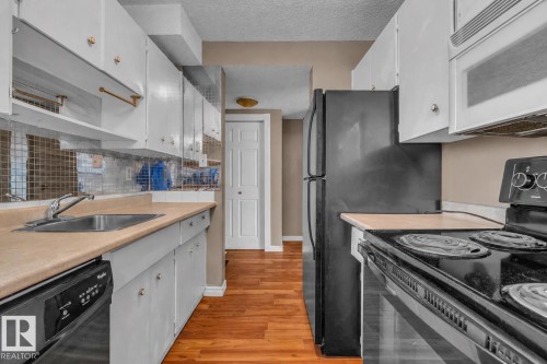 221 Harrison Dr Nw, Edmonton, AB - Indoor Photo Showing Kitchen