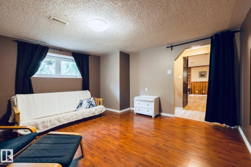 12 Amherst Crescent, St. Albert, AB - Indoor Photo Showing Bedroom