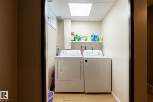 12 Amherst Crescent, St. Albert, AB - Indoor Photo Showing Laundry Room