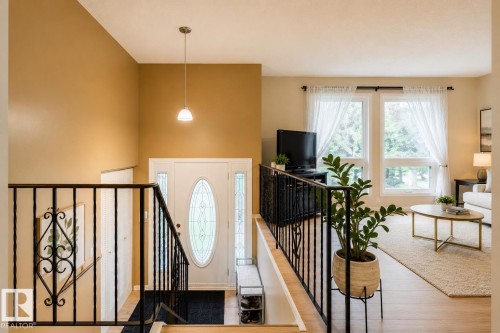 12 Amherst Crescent, St. Albert, AB - Indoor Photo Showing Other Room