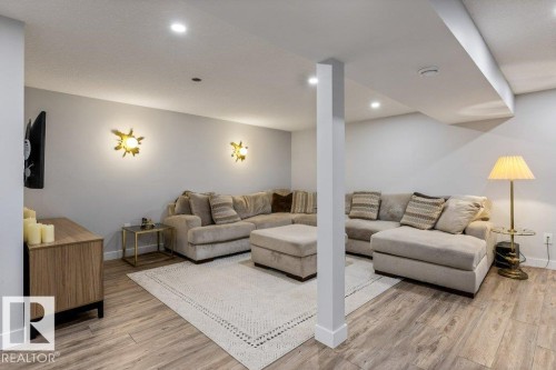 84 Fleetwood Crescent, St. Albert, AB - Indoor Photo Showing Living Room