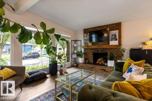 84 Fleetwood Crescent, St. Albert, AB - Indoor Photo Showing Living Room With Fireplace