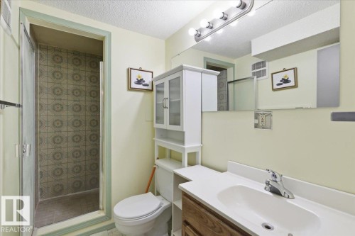 128 Green Ash Drive, Wetaskiwin, AB - Indoor Photo Showing Bathroom