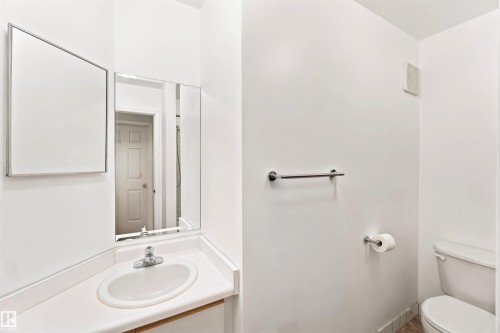 #201 10504 77 Av Nw, Edmonton, AB - Indoor Photo Showing Bathroom